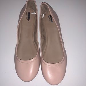 New woman’s flats